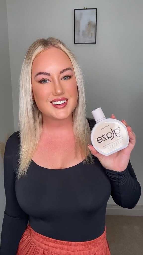 Trying out Glaze in Pearl blonde! 

Hair care, blonde hair

#LTKbeauty #LTKFind #LTKeurope