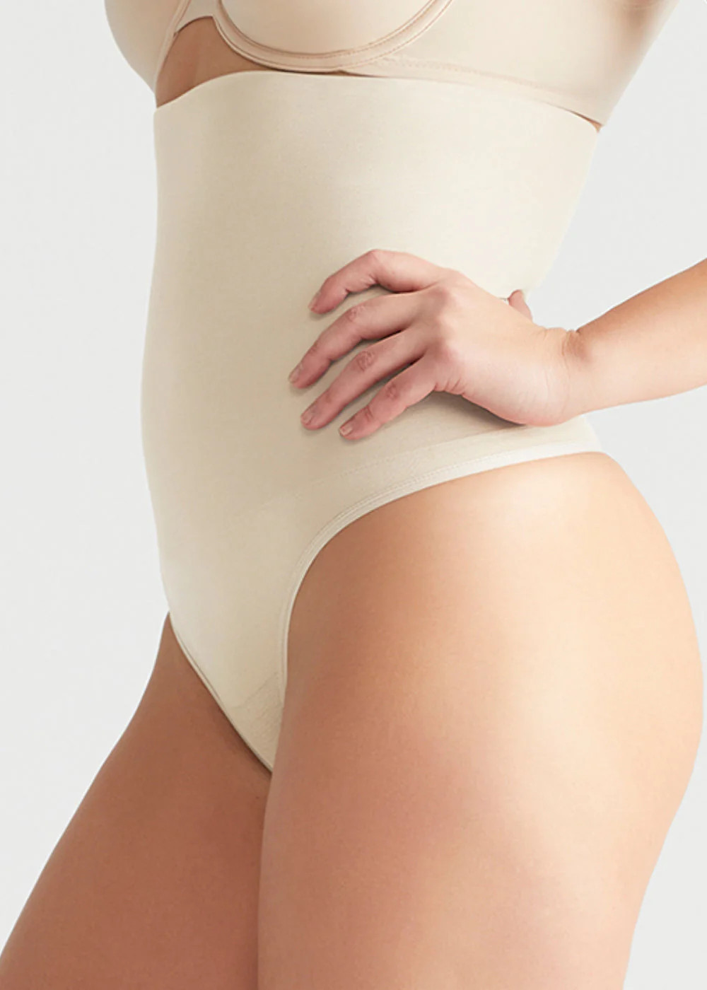 Seamless Solutions - High Waist Shaping Thong | Yummie