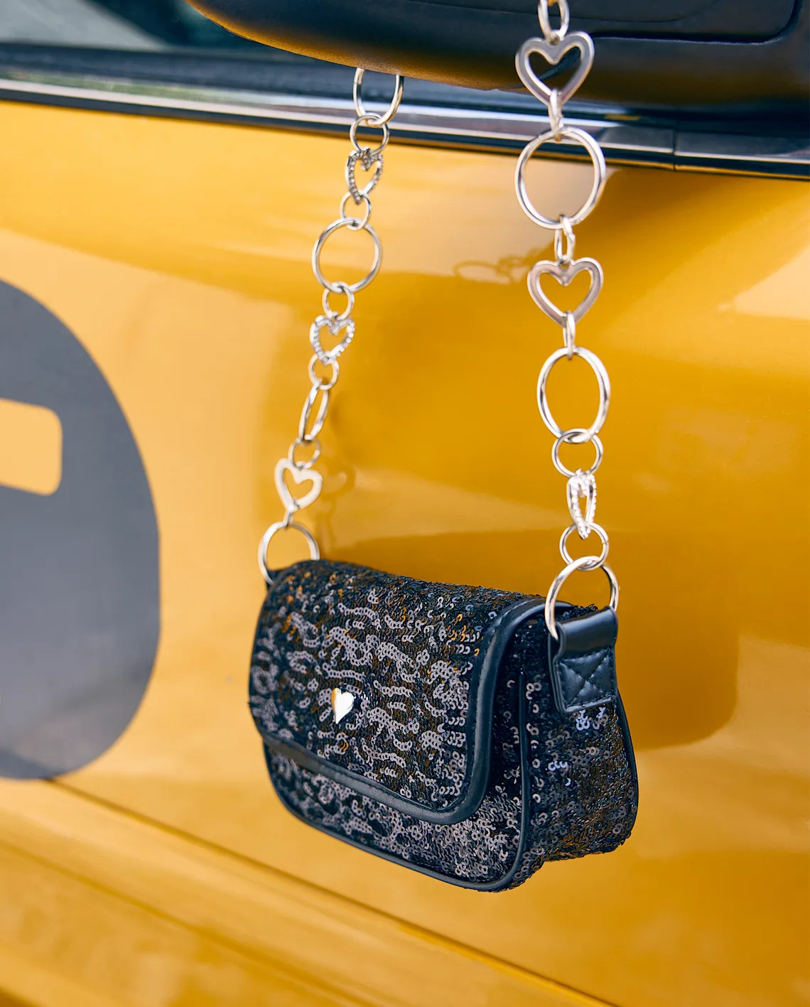 Girls Sequin Heart Chain Bag - black | The Children's Place