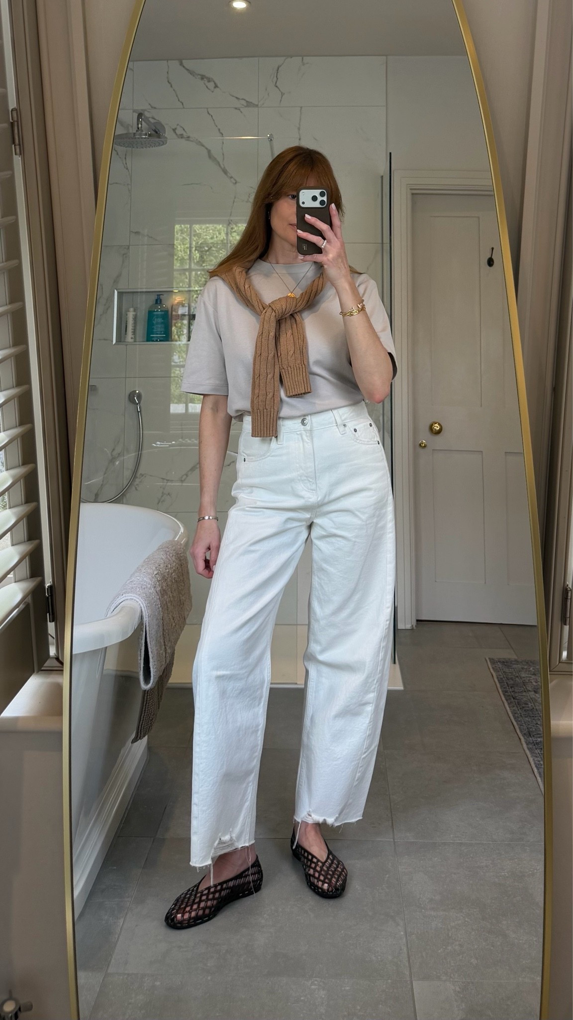 White barrel jeans 10 Long
Uniqlo t shirt
Polo Ralph Lauren jumper
Jelly flats

#LTKuk #LTKspring #LTKjeans