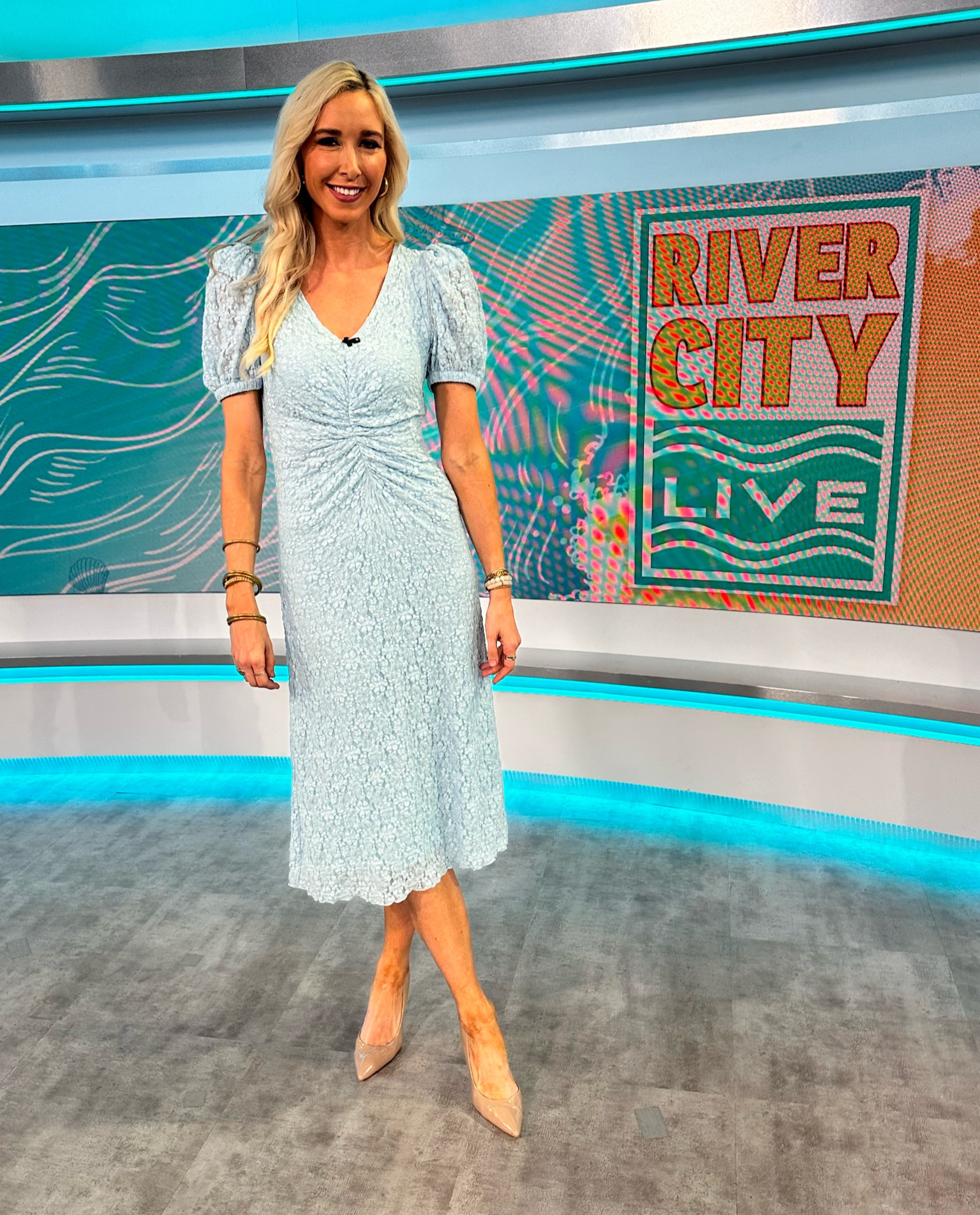 Tall girl friendly TV wear! 
**Easy side zip for getting your mic pack on and off your bra strap. 

#LTKWorkwear