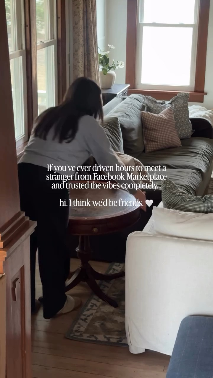 Some people run errands…
some of us drive across state lines to pick up a lamp from a stranger’s porch and call it a perfectly normal Saturday. 🙃🏺

If you love antique runs, cozy corners, pieces with character, and building a home slowly over time… you’re in the right place. 🤍

Hi, I’m Tessa. I’m really glad you found your way. 🏡

-

#AntiqueLovers
#VintageHomeStyle
#CollectedHome
#OldHouseCharm
#AntiqueFinds