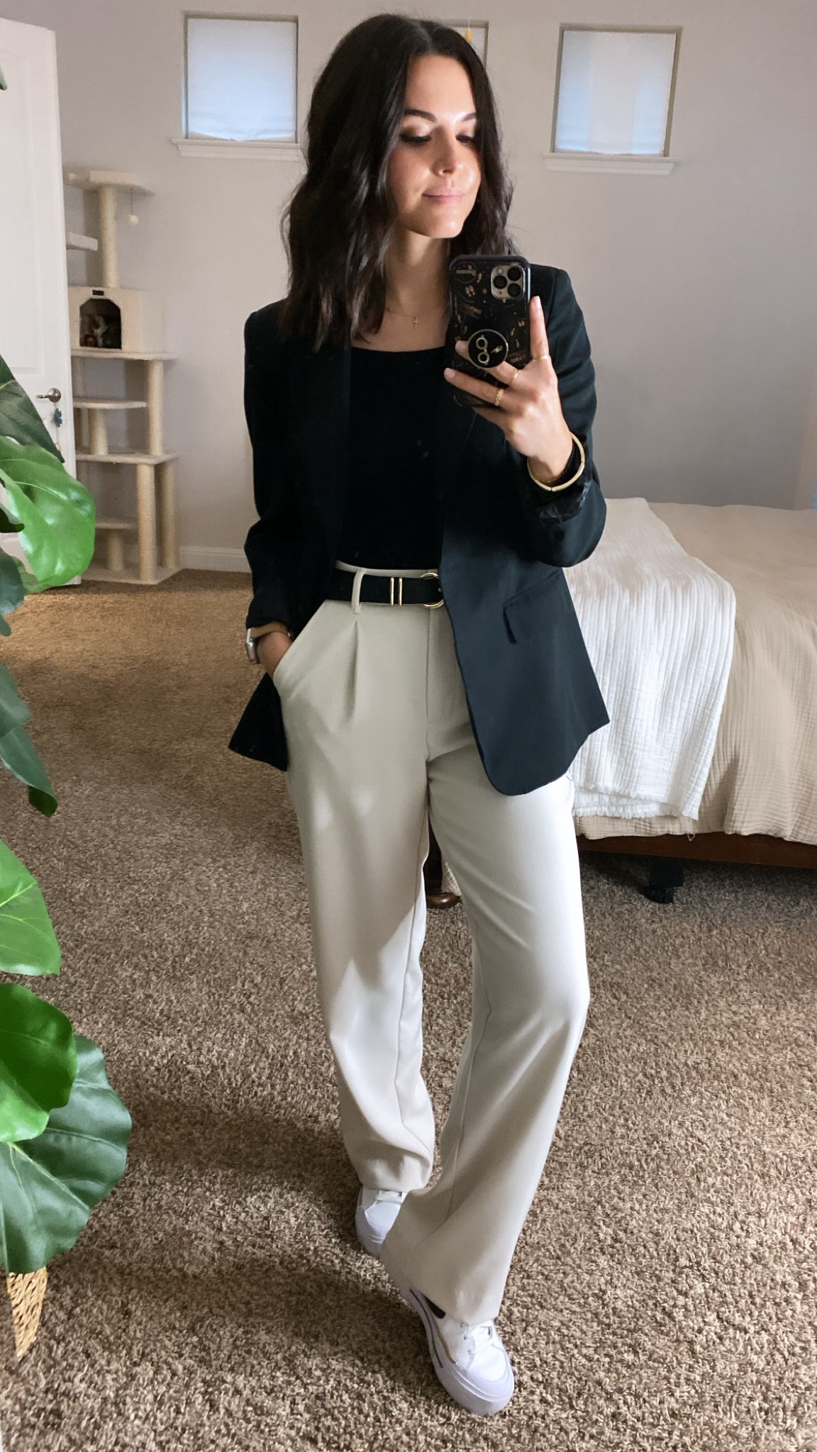 Wide leg trousers for work.  

#LTKworkwear #LTKfindsunder50 #LTKfindsunder100