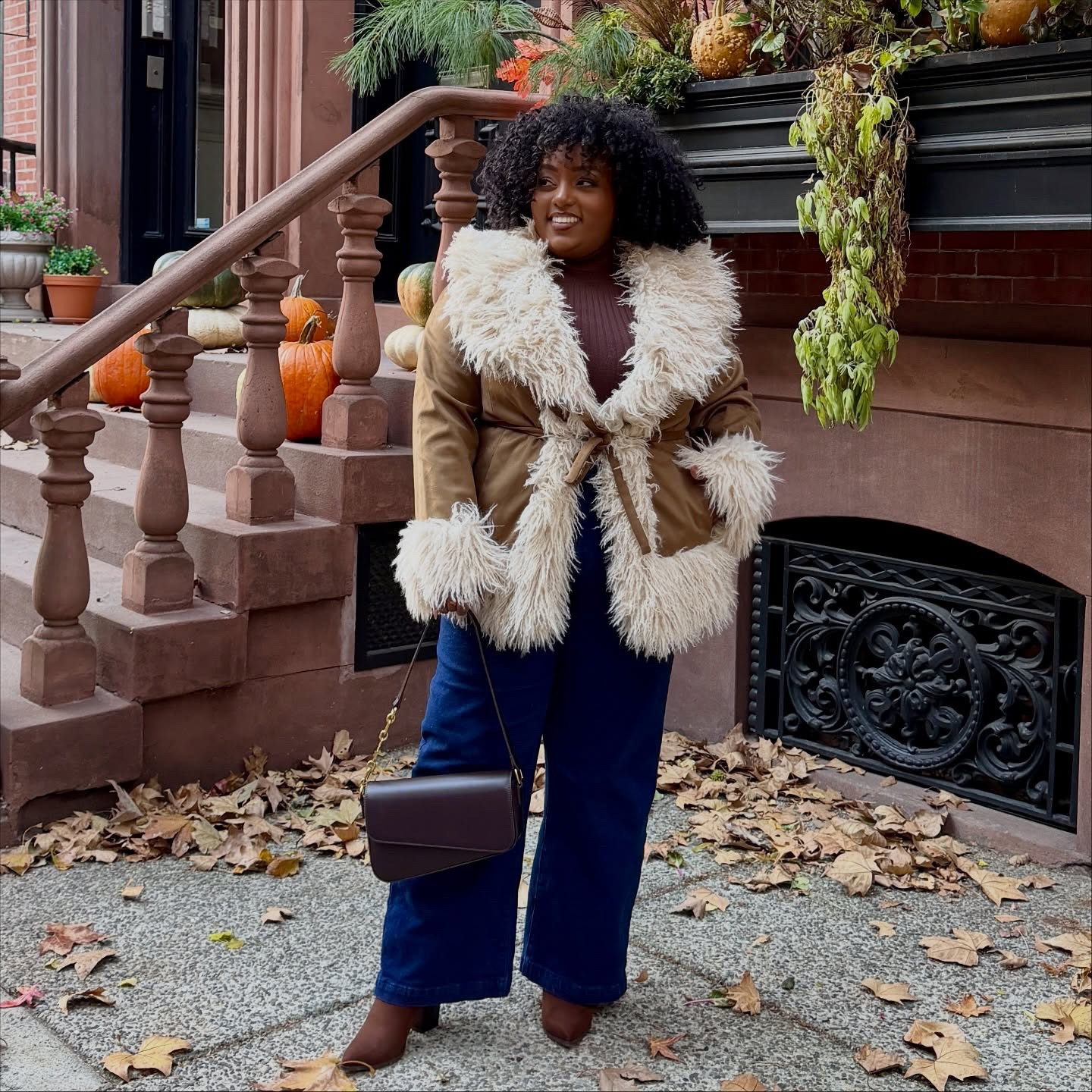 When the coat is the outfit and the moment! 🤭🤭

The moment I saw this belted faux fur coat on the @anthropologie site I knew it was going to be the perfect addition to my outerwear collection! 

The best part is if you’re loving it but not sure you’ll get a ton of wear out of it you can give it a try through a @nuuly rental right now! 

I linked this and a few other head turning jackets just comment ‘COAT’ and you’ll have the link! 

#anthropologie #anthropartner #nuuly #wintercoats #plussizecoat #plussizefashion #plussizeoutfit #falloutfitideas