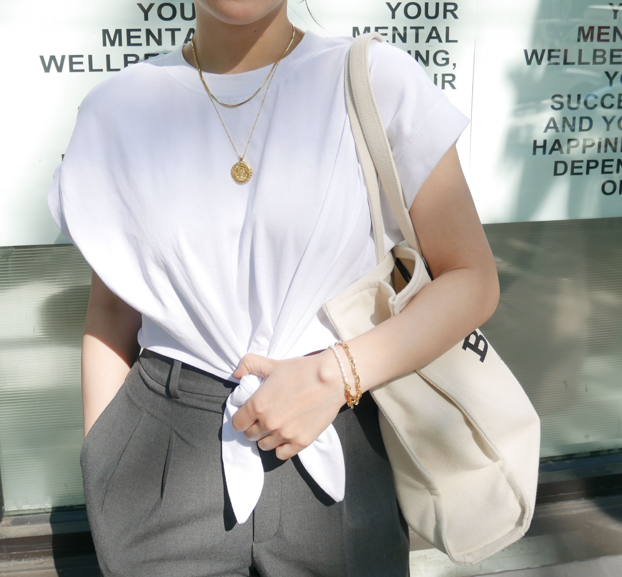 有關注歐美部落客的話應該對英國輕奢珠寶品牌Missoma不陌生
凱特王妃也經常配帶他家飾品
單獨戴就很顯眼好看,   疊搭更有層次
搭配起來不會互相搶對方風采,  反而提昇整體穿搭豐富性
Missoma 520 獨家7折, 碼:ROMAY30
全球可寄送,  5/21結束,  快去逛逛吧

#LTKAsia

#LTKsalealert #LTKGiftGuide