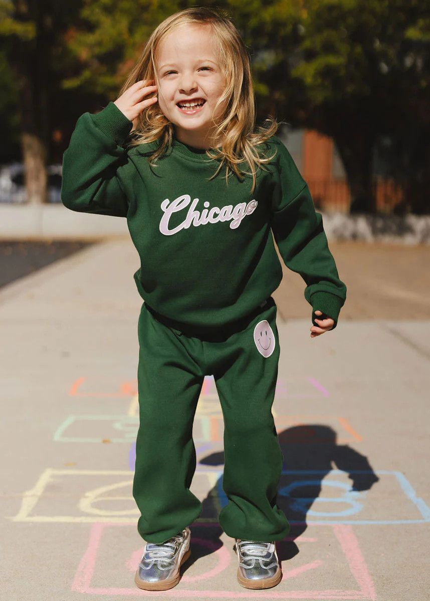 Chicago Script Sweatsuit Set - Green | Alice & Wonder