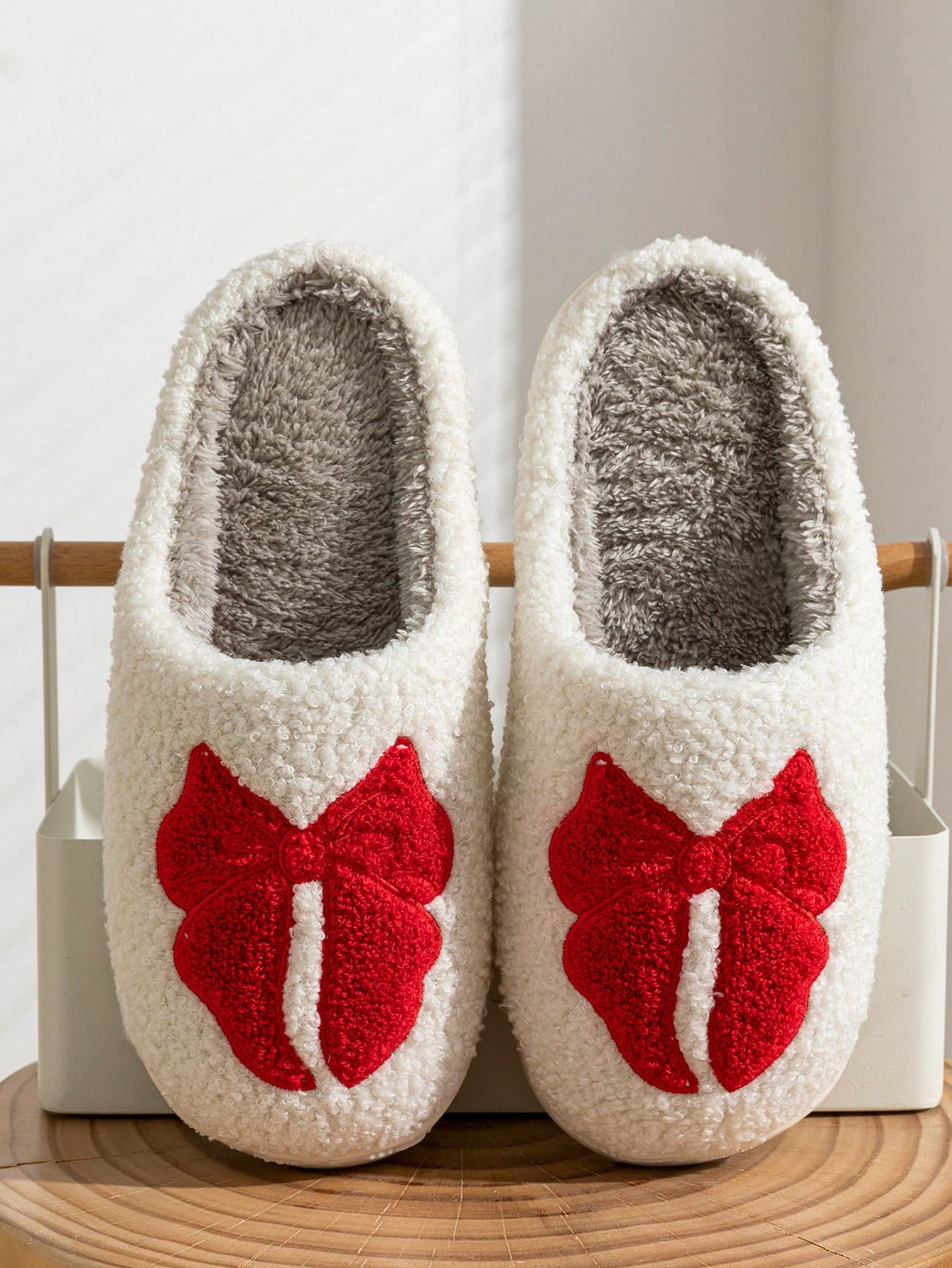Cute Bow Decor Indoor Casual Women Slippers | SHEIN