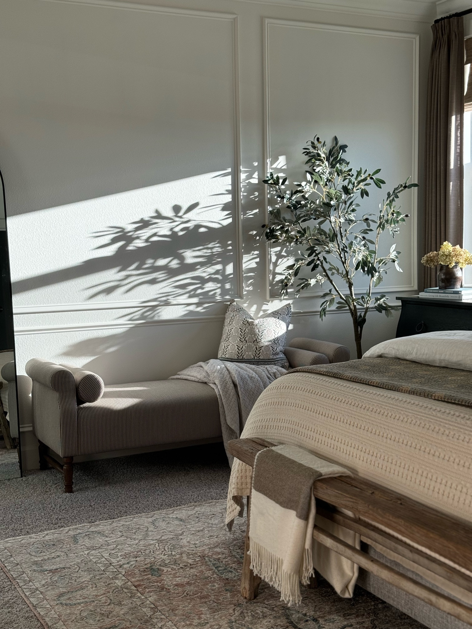 My new bench from McGee and Co is to die for!! Will you help me decide where to put it? Come comment on my reel! 

Code CINDYCLARKINTERIORS will get you 10% off $100+

#LTKHome #LTKStyleTip #LTKSeasonal