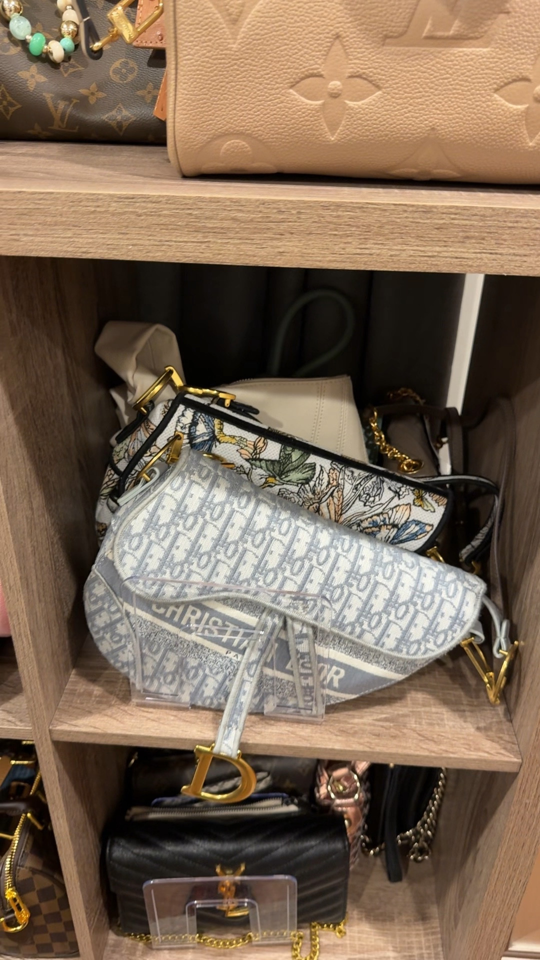 #dhgate #yellowapp

#LTKItBag #LTKFindsUnder100 #LTKFindsUnder50