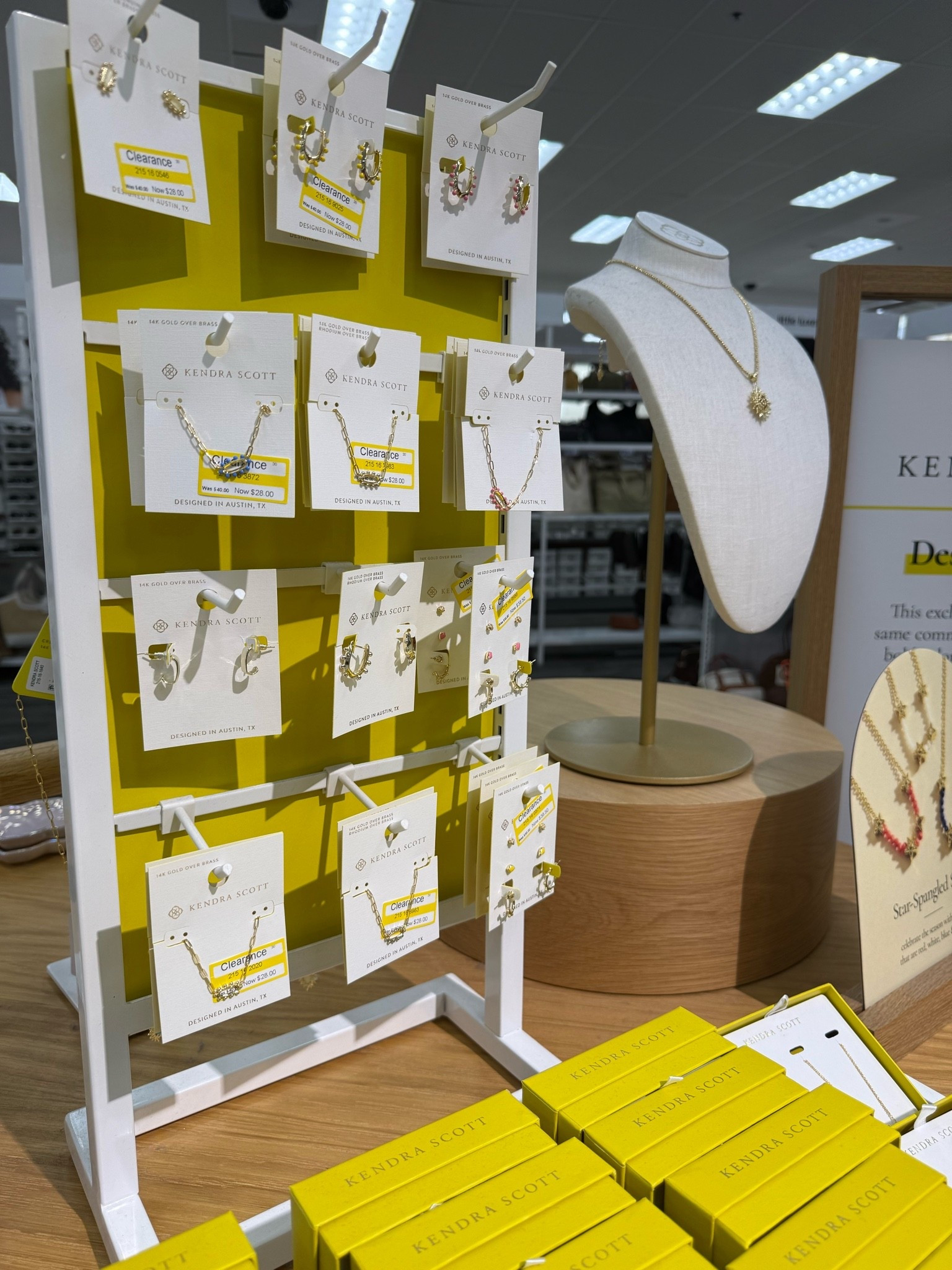 Kendra Scott on major sale!!!

#LTKSaleAlert #LTKdayinmylife #LTKootd