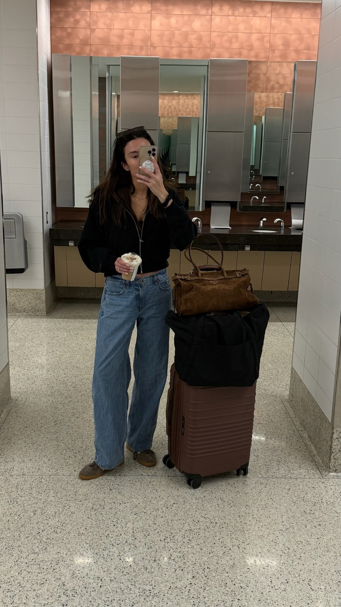 Travel day outfit 〰️ my @abercrombie jeans are on major sale!!

Airport outfit, Abercrombie sale, @beis

#LTKootd #LTKdayinmylife #LTKTravel