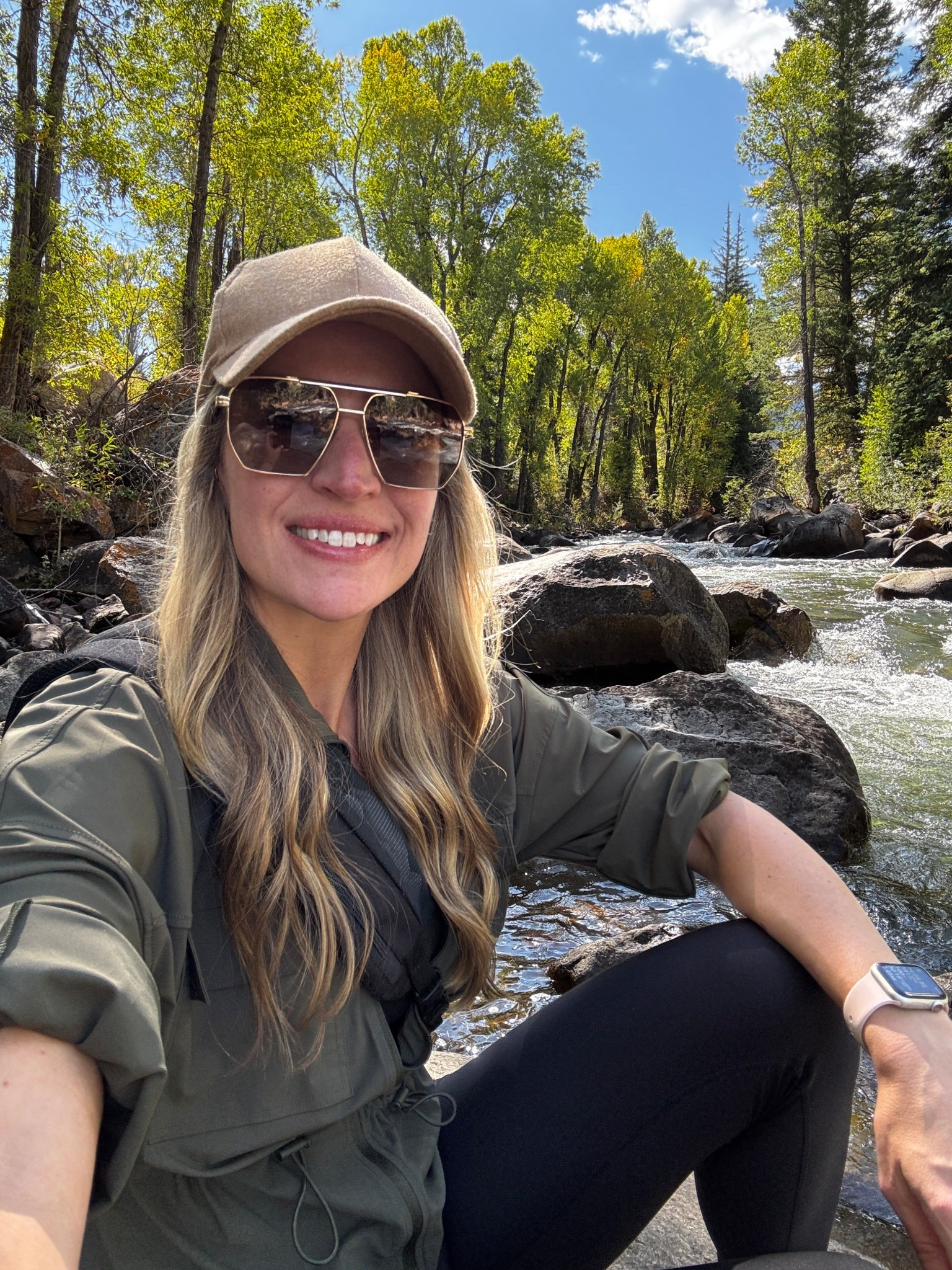 ✨ SALE ALERT✨ Old Navy’s activewear is 60% right now!! They have my favorite Powersoft line for exercising but I also love their Dynamic Fleece. So soft!

#everypiecefits

Athleisure 
Leggings
Sweatshirt
Work out
Gym
Athletic 
Hiking
Running
Yoga

#LTKOver40 #LTKSaleAlert #LTKActive