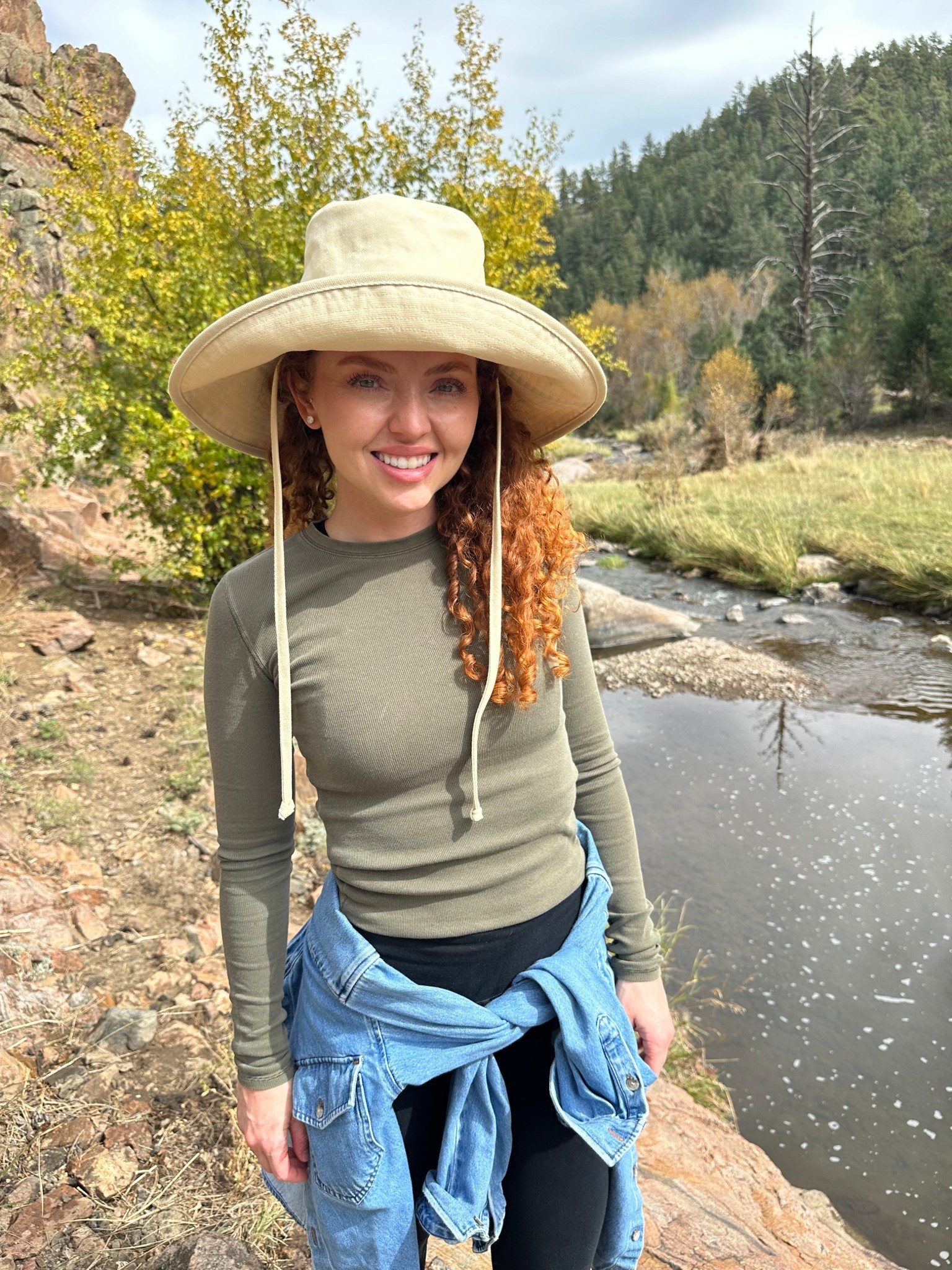 Cutest hat from lack of color 