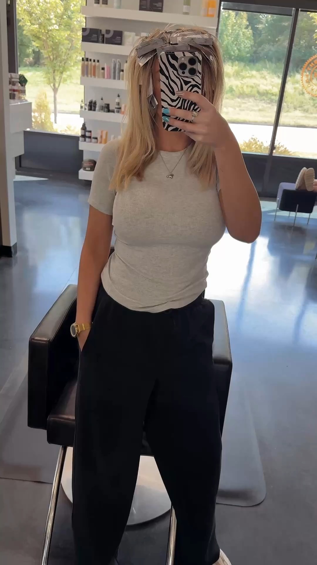 Casual Friday outfit! I love this outfit for running errands or getting my hair done😂


Lululemon + Target 

#LTKFindsUnder100 #LTKStyleTip #LTKActive