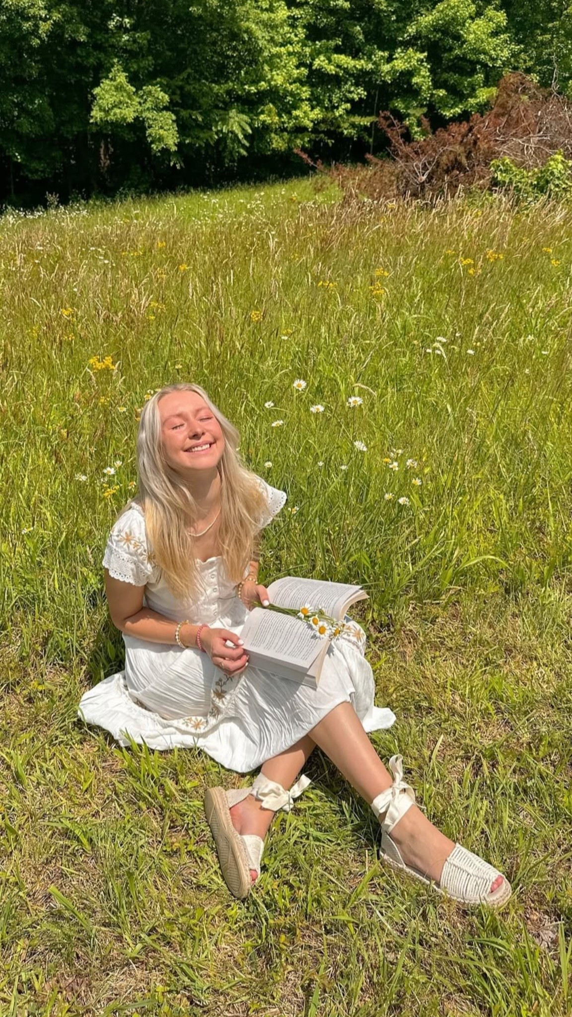 spring is here!🌸 loving these adorable shoes from MIA Shoes!