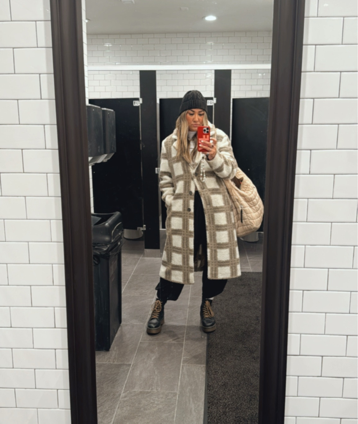 When it hits the 60’s ❄️

#LTKMidsize #LTKStyleTip #LTKNYFW