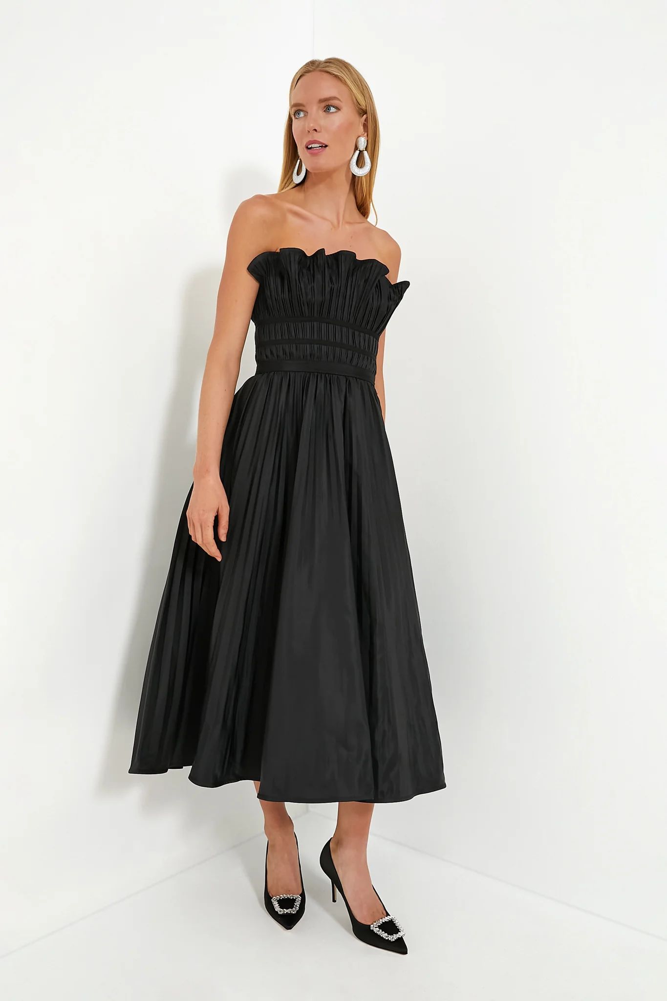 Black Pleated Maxi Dress | Tuckernuck (US)