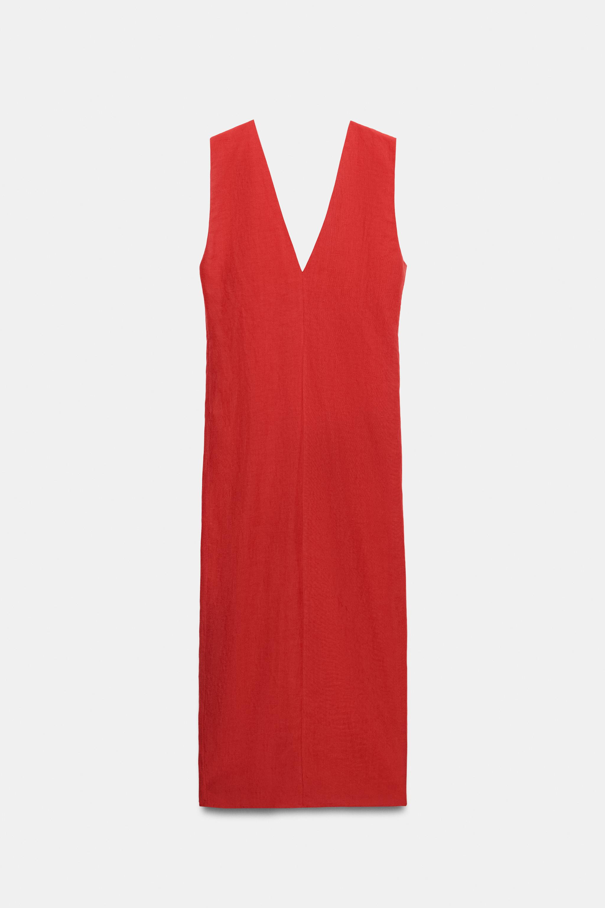 ZARA WOMAN COLLECTIONDress made with 25% linen yarn. V-neckline and sleeveless. Front gathered de... | Zara US
