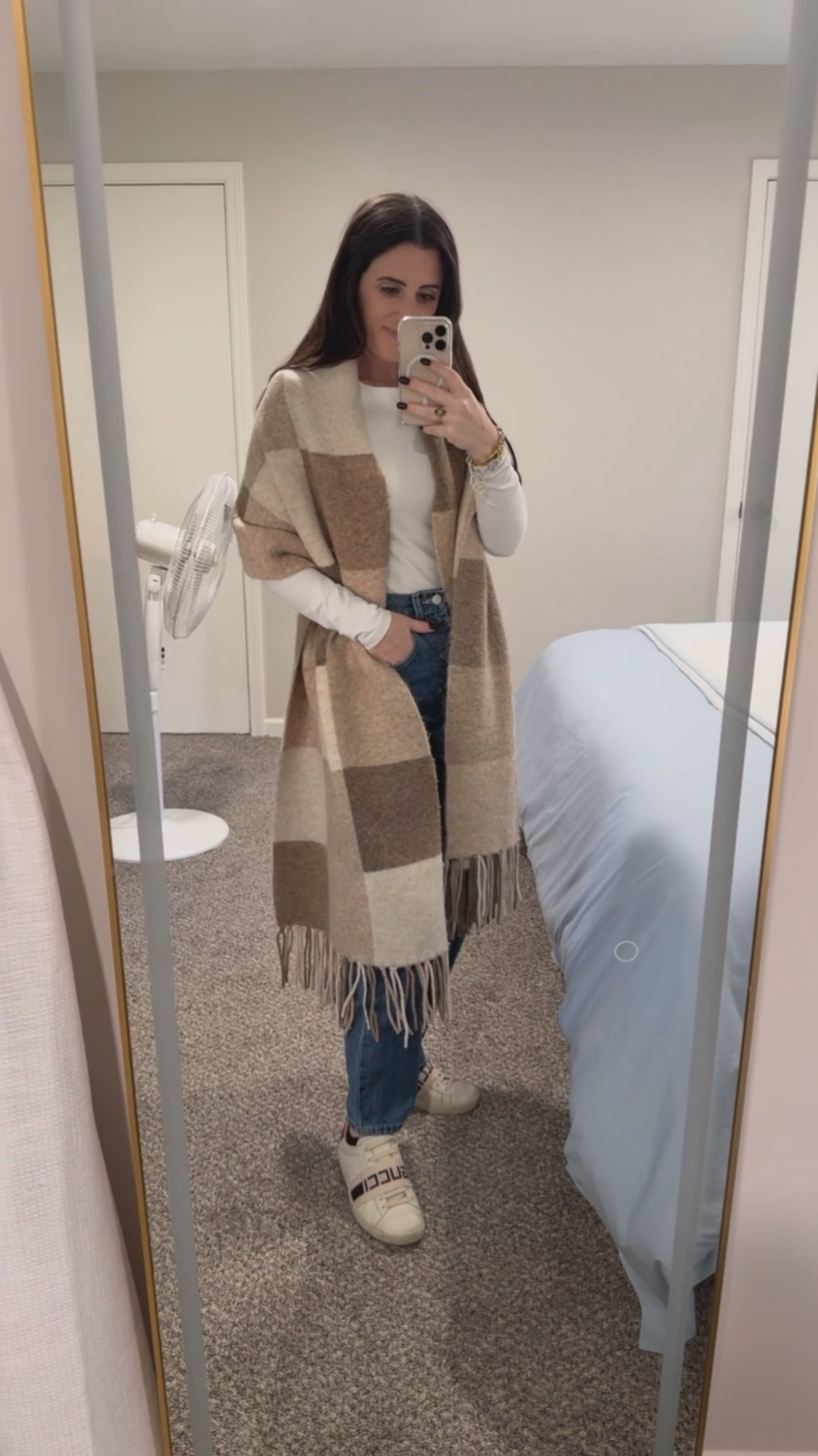 Went for cozy cute this morning at brunch. Nothing beats a large, soft, cozy scarf paired with a white tee, barrel jeans, and sneakers! Perfect for a chilly, cloudy fall morning!

Fall Style | Cozy Layers | Neutral Colors | Cozy Chic | Splendid Scarf | Abercrombie Shirt | Etica Denim | Gucci Sneakers 

#LTKStyleTip #LTKFindsUnder100 #LTKSeasonal