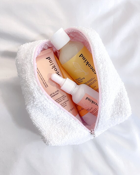 Handmade quilted Makeup bag - terrycloth, handmade, skincare, toiletry pouch, gingham lined | Etsy (CAD)