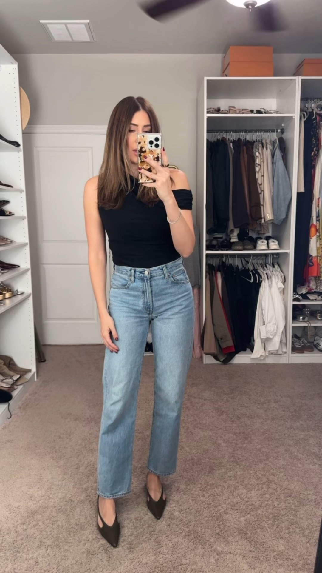 Medium in top, size 26 in jeans 

#LTKFindsUnder100