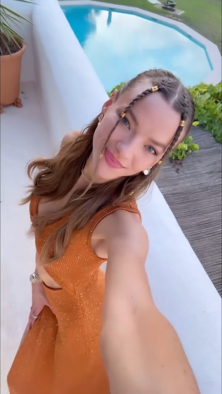 Happy girly 🥰 obsessed with this little number from SAME 🧡

My copper sequin cut out twist dress also comes in black! And it’s on sale!

#LTKootd #LTKHoliday #LTKSaleAlert