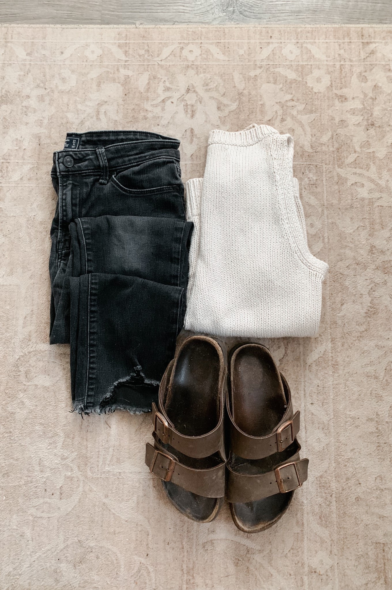 Outfit Idea 💡 

Spring 
Spring Outfit 
Jeans 

#LTKSpringSale #LTKStyleTip #LTKSeasonal