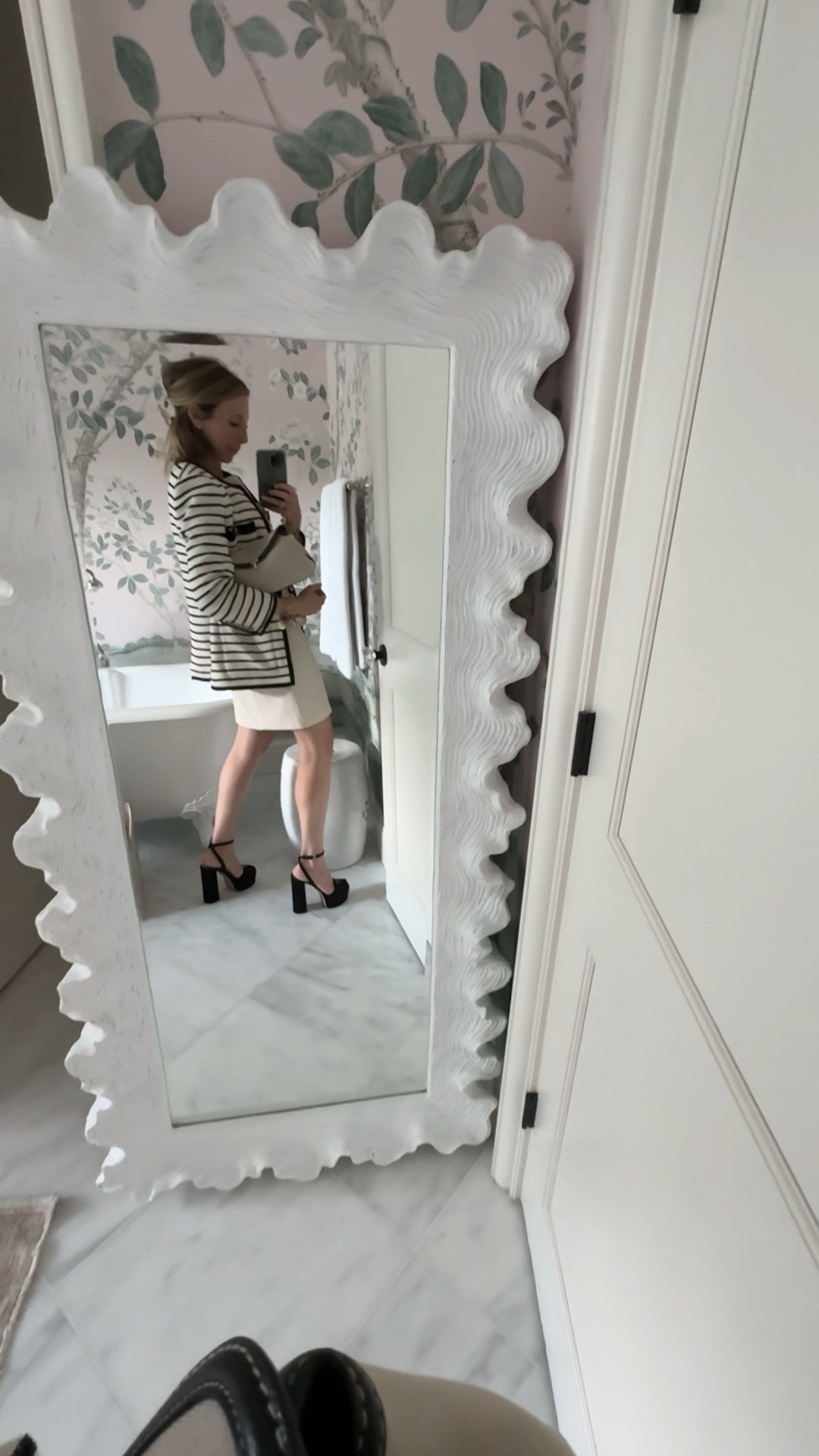 A little business casual moment. Adore this dress but wanted to feel more finished so put the Veronica Beard jacket on top. 