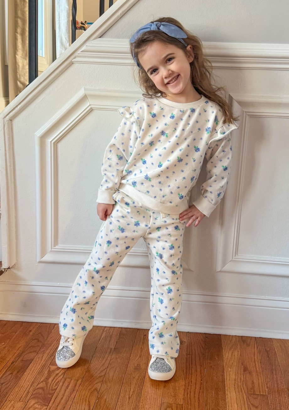 Such a cute floral sweat set under $14! Toddler girls. Baby girls. Girls clothes. School looks. Girls spring looks. Spring looks. New sneakers. Kids sneakers. Girls sneakers. Goose sneakers. Golden goose for less. Toddler sneakers. School sneakers. Winter looks. New kids clothes. Walmart. Affordable kids looks. Walmart girls. Girls clothes at Walmart. Toddler clothes at Walmart 

#LTKKids #LTKdayinmylife #LTKBaby