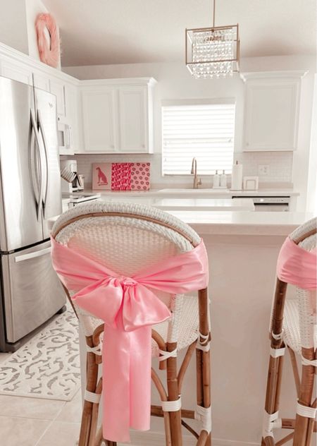 🩷Starting to decorate my kitchen for Valentine’s Day. I’m using these pink table runners on my bar stools this year. 
Love all of the pops of pink!

I’ve linked everything in my kitchen.


#LTKhome #LTKSeasonal #LTKGiftGuide