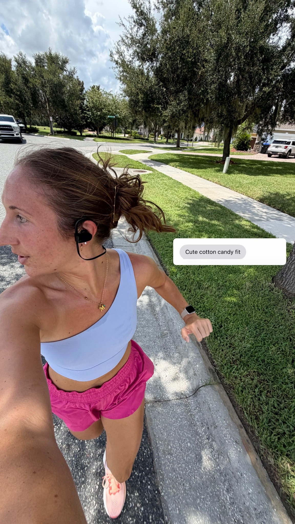 🍬✨💓 OOTD for a quick run!

#LTKootd #LTKfitnessgoals #LTKActive
