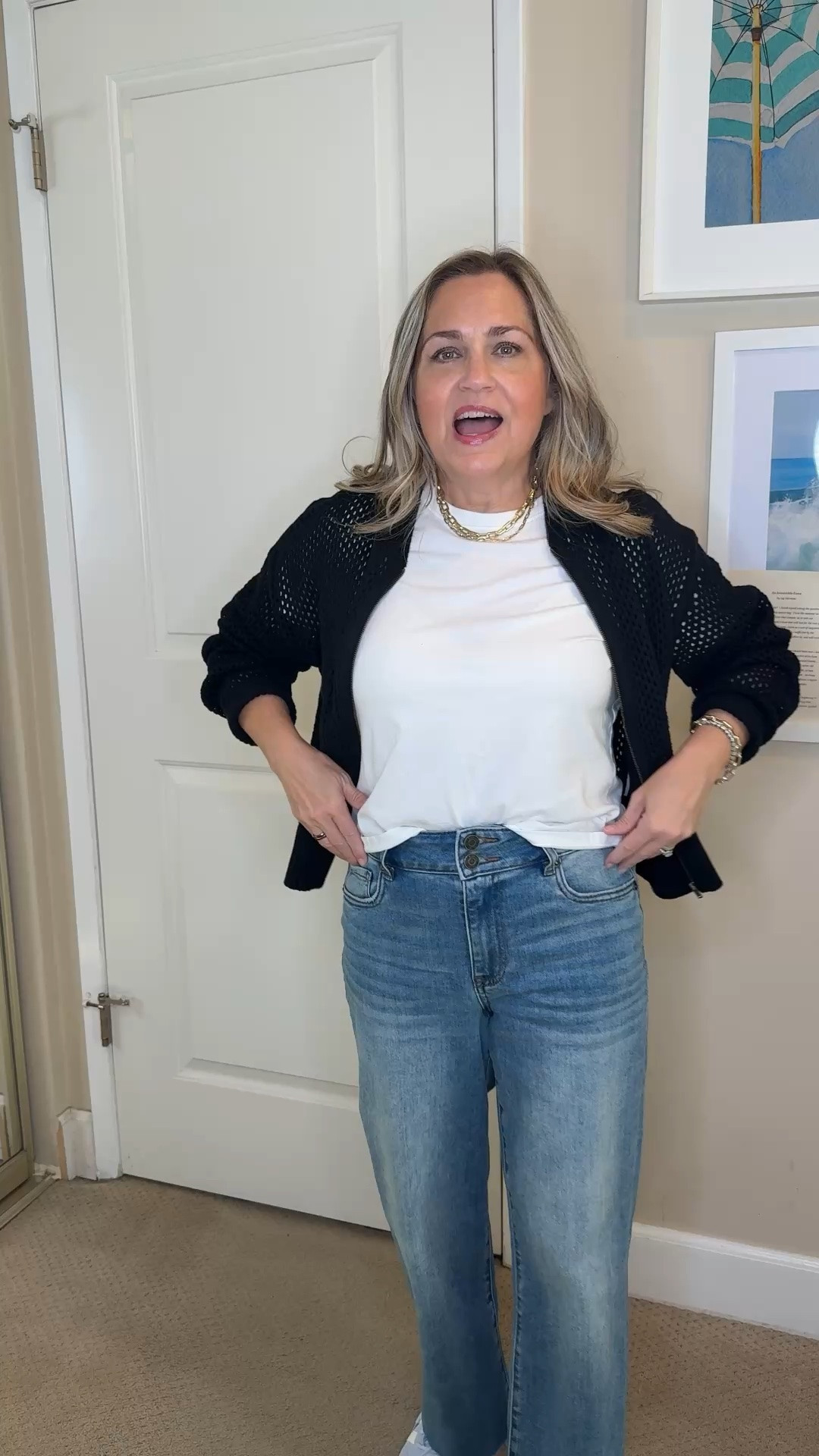 These jeans do a great job of hiding your tummy, while also being super comfortable!

#LTKootd #LTKOver40 #LTKdayinmylife