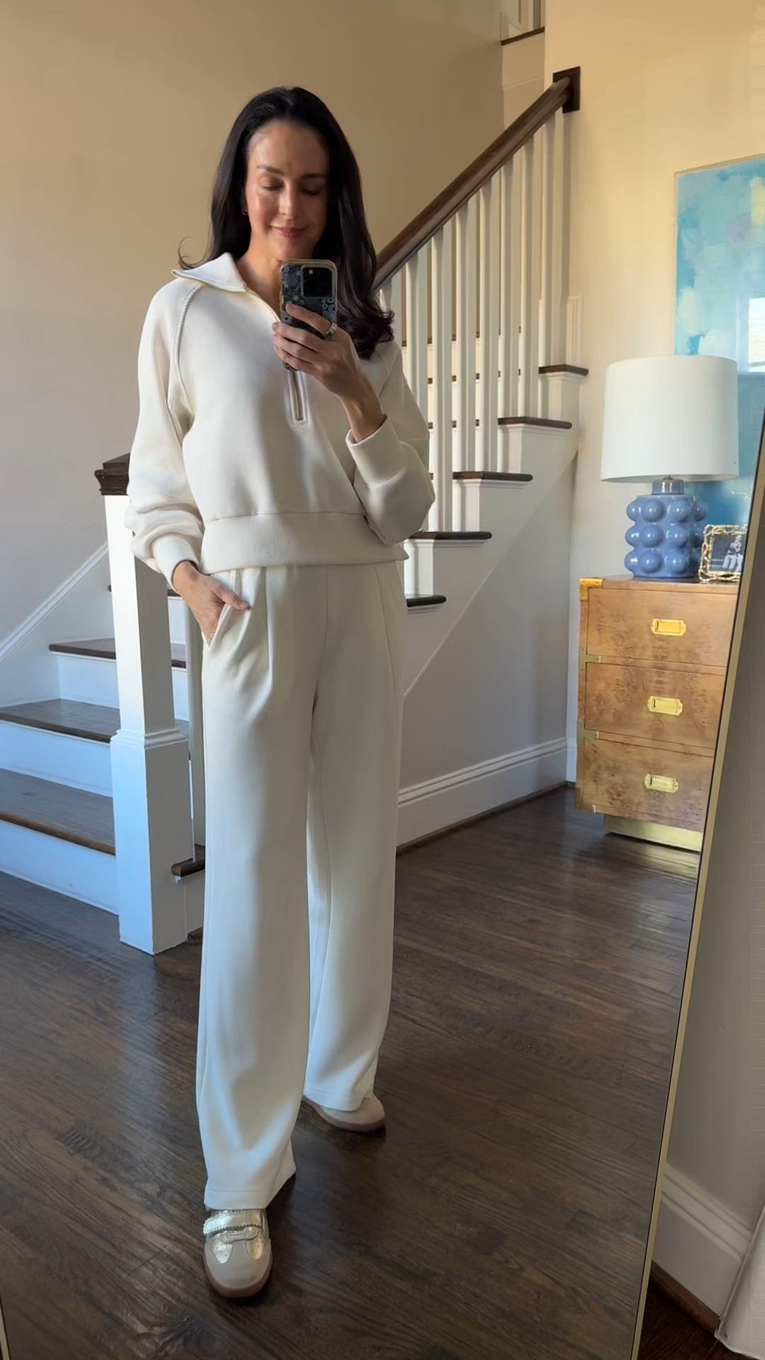 One of my favorite lounge sets. The fabric is dreamy, and it feels very polished (but comfortable).

This brand runs large, so you might need to size down.

Top: XS
Pants: XS, 29.5 inch length

#LTKActive #LTKOver40