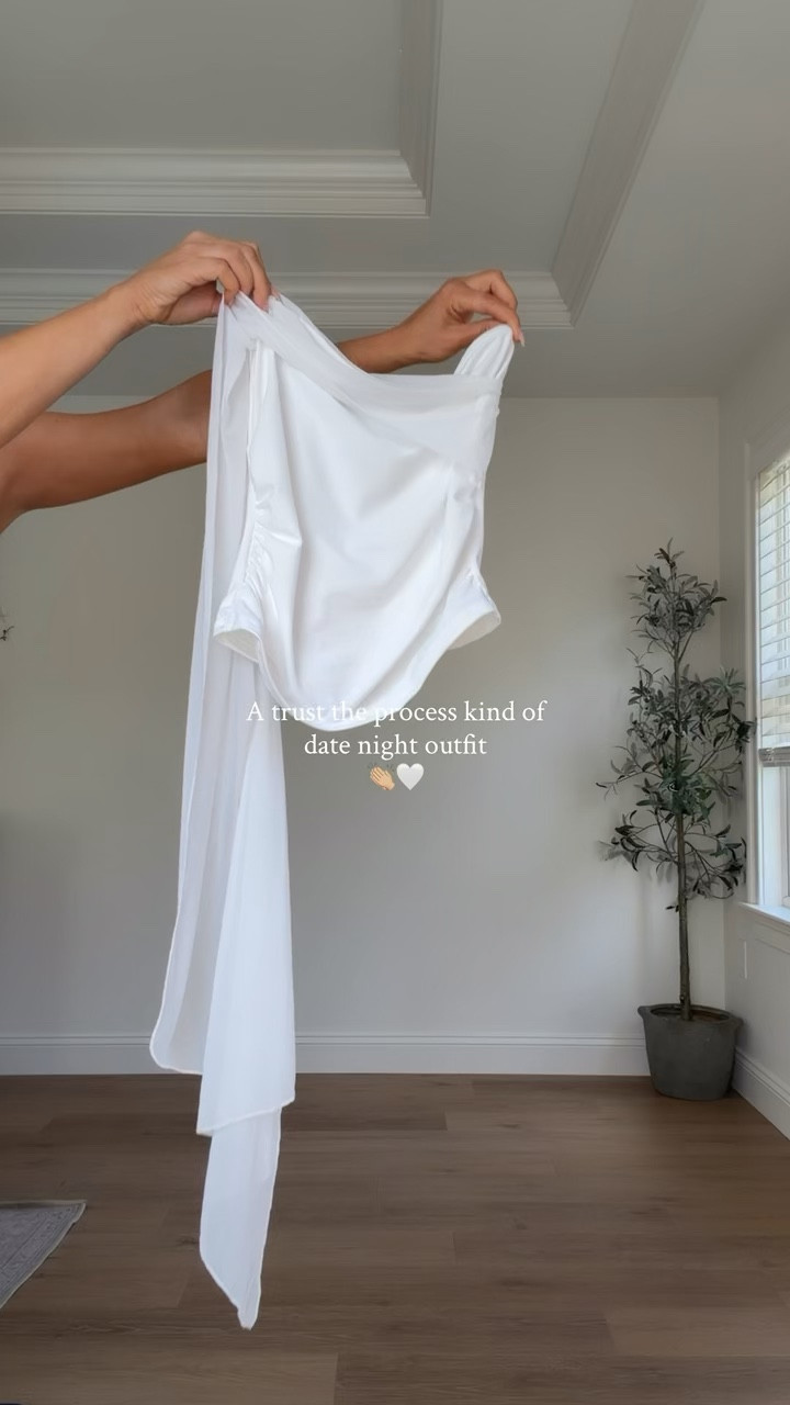 Affordable date night outfit! 

Strapless drape top, wide leg trousers, seamless push up bra, spring outfit idea

#LTKSeasonal #LTKMothersDay #LTKgrwm