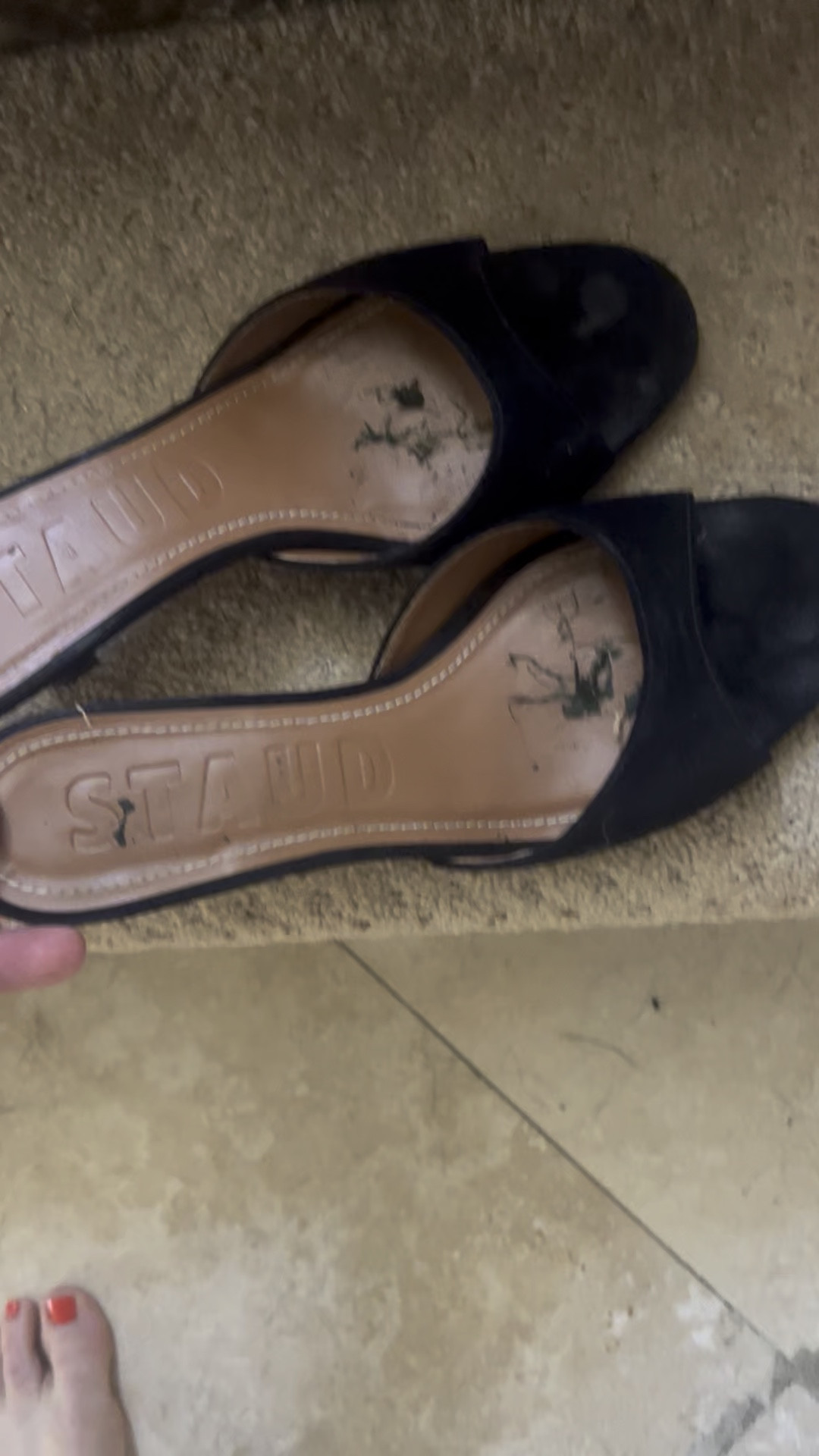 Wedding guest shoe, party shoe, comfortable party shoe, simple black mules 

#LTKWorkwear #LTKWedding #LTKootd