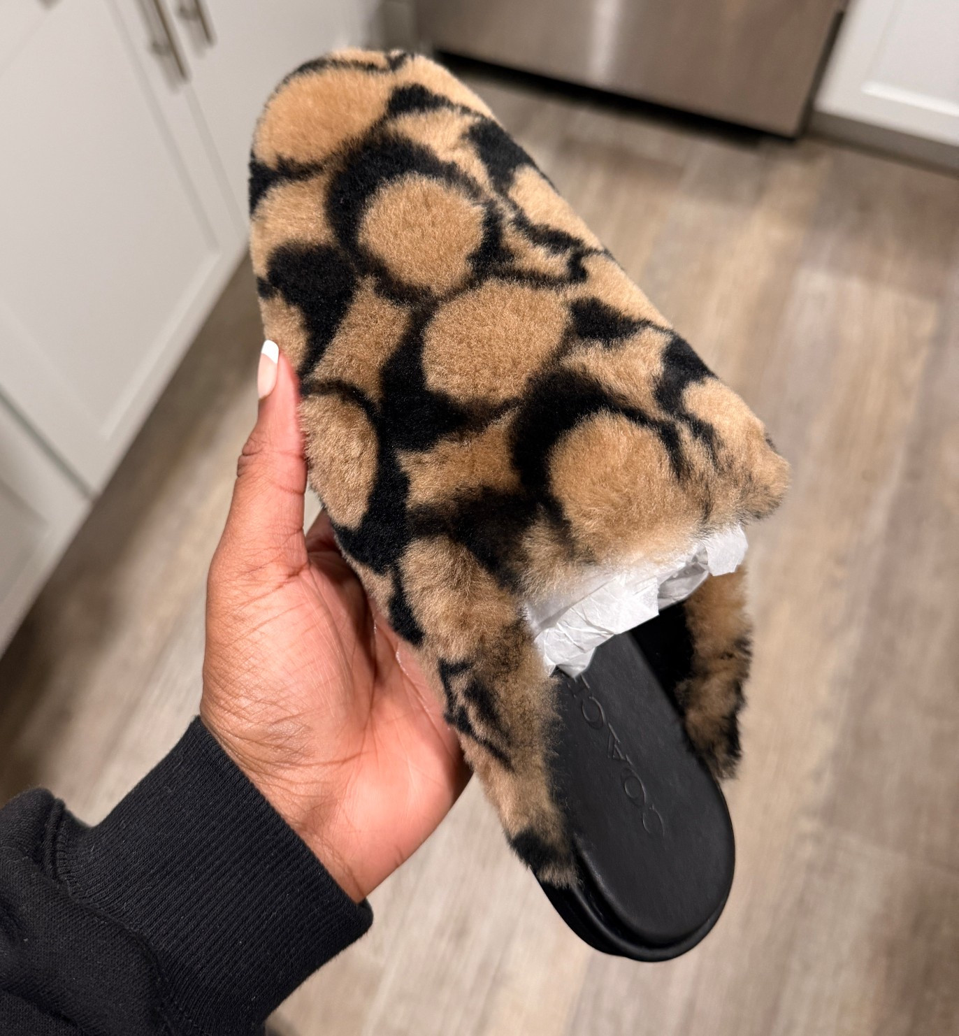 these are NEVER coming off of my feet. Coach ate dowwwn with this shearling slipper! Make sure you SIZE UP 🫶🏾

#LTKGiftGuide #LTKSeasonal #LTKootd