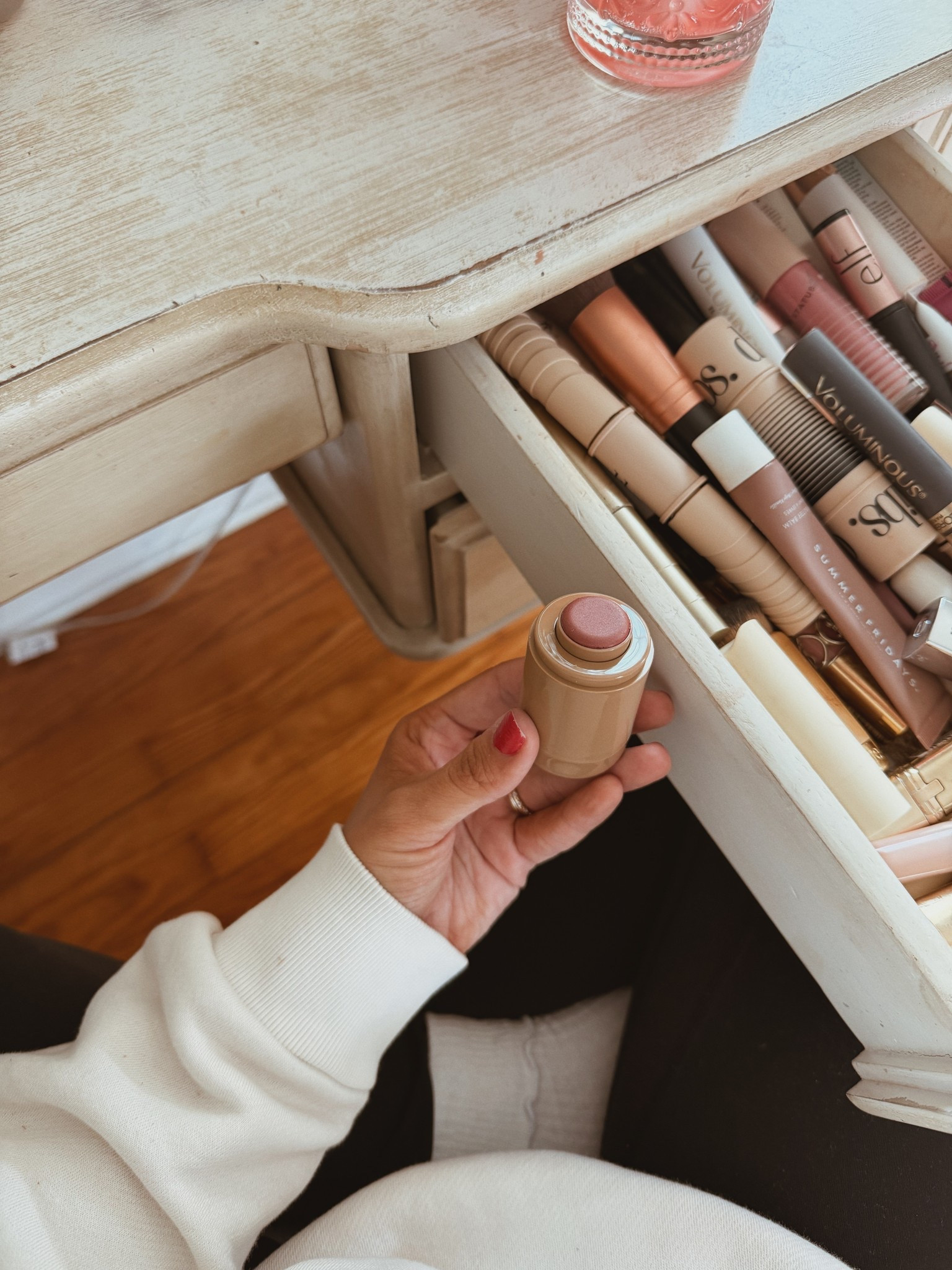 been obsessed with pocket blush lately👏🏼 got this dupe but definitely want to get the Rhode beauty sleepy girl color ASAP🤩

#LTKvlog #LTKBeauty #LTKgrwm