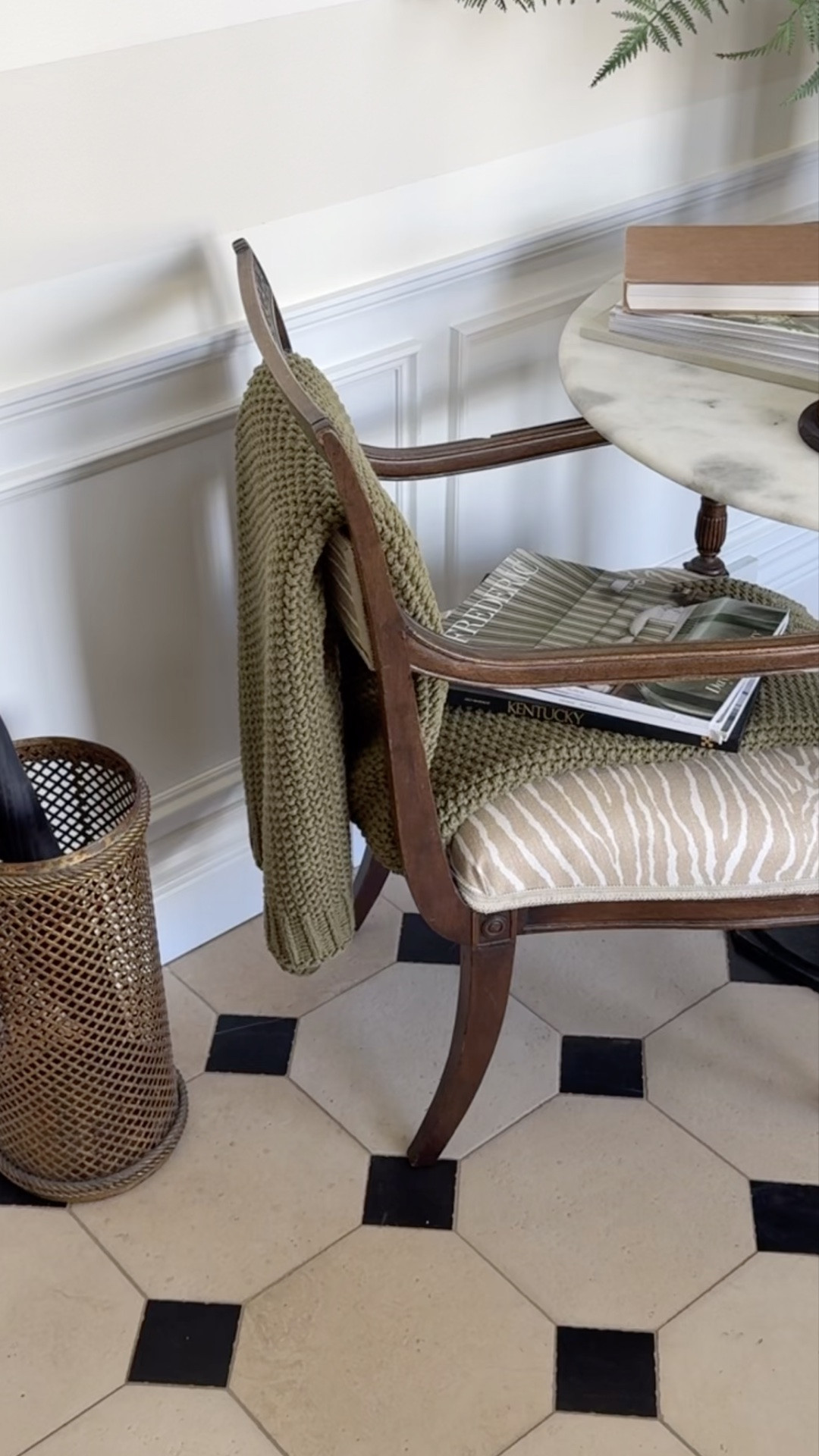 Entry table styling...

#LTKHome