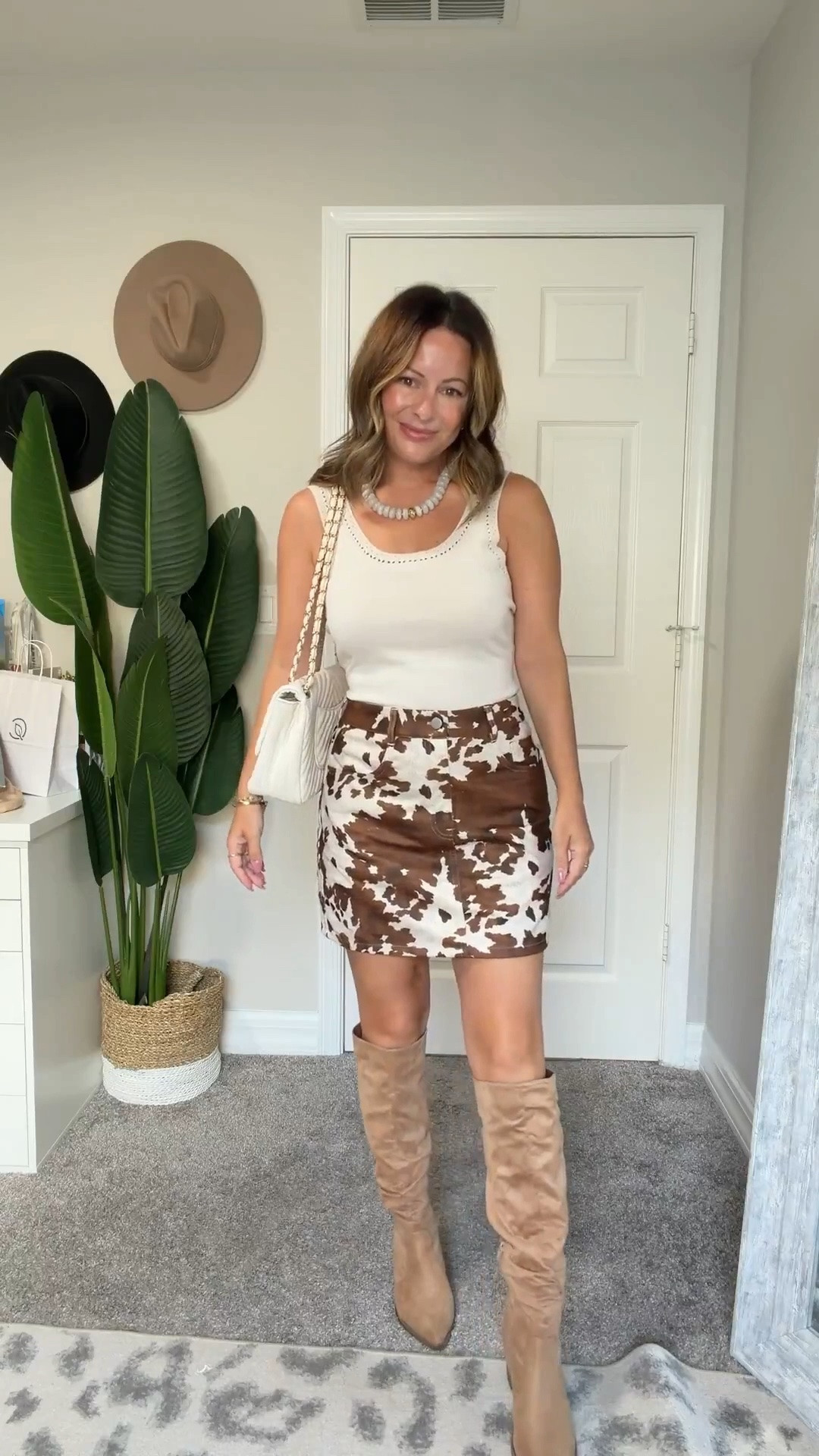 Take me to Nashville — this cow print skirt is EVERYTHING 🍂🤌🏼

#LTKgrwm #LTKootd #LTKPetite