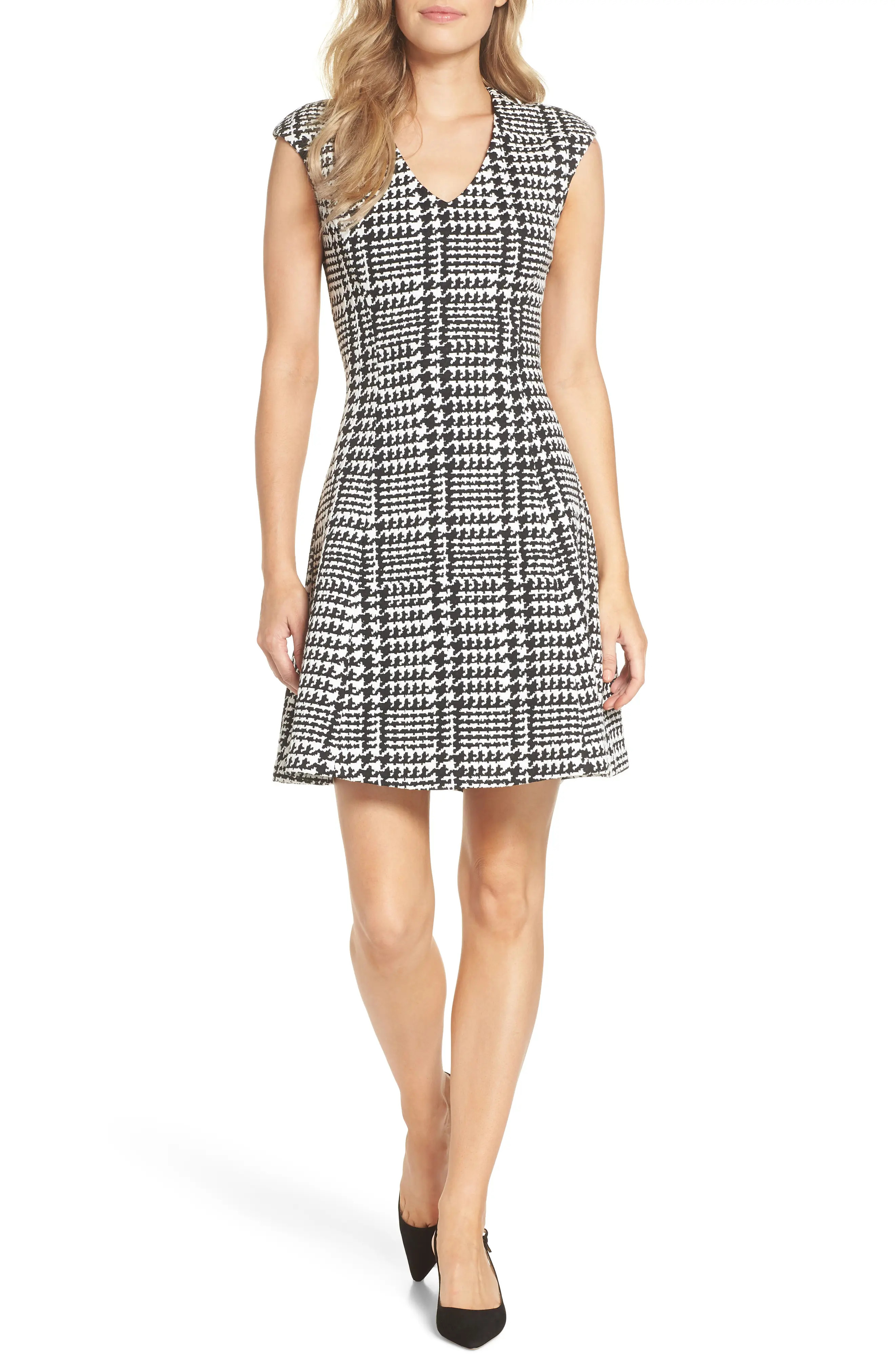 Women's Forest Lily Houndstooth Jacquard Fit & Flare Dress, Size X-Small - Black | Nordstrom