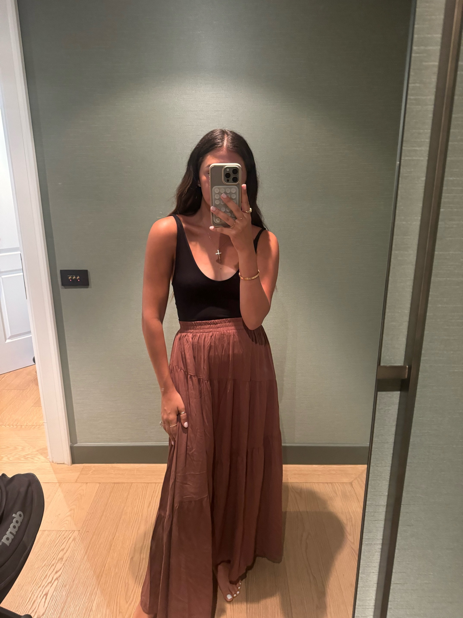 Small on both pieces! Simple and comfy pieces but felt cute and put together.