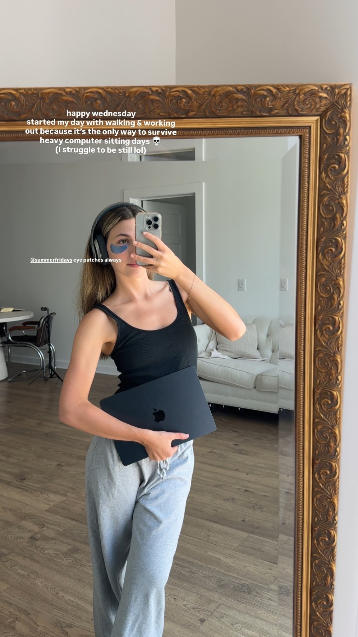 happy wednesday 
started my day with walking & working out because it’s the only way to survive heavy computer sitting days 💀
(I struggle to be still lol) @summerfridays eye patches always