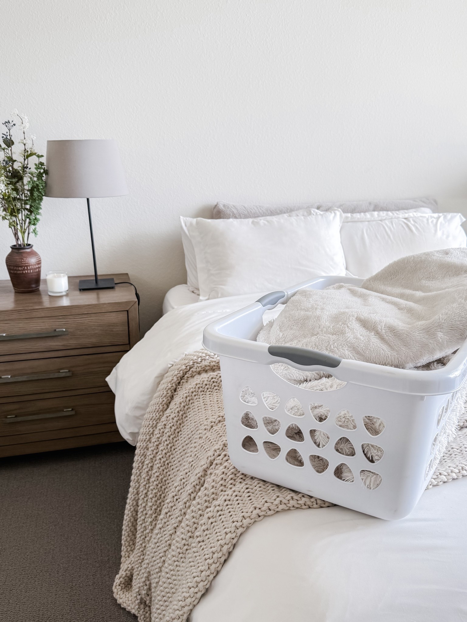 Bedroom refresh ☁️💤😴 our comfy cozy bedding is 25% off during Target Circle Week!

•Beige Chunky knit blanket - king size from Casaluna Target brand
•White comforter / fluffy duvet insert - size king (Threshold Target brand)
•Cooling gel pillows - standard size from Amazon
•Bamboo white sheets - size queen from Bedvoyage
•White Duvet cover - size Queen from Linens and Hutch

I’m linking similar modern nightstands that have three drawers!

Target home / Spring bedding refresh / Spring cleaning / White bedding / Target sale / white duvet

#LTKSeasonal #LTKHome #LTKSaleAlert