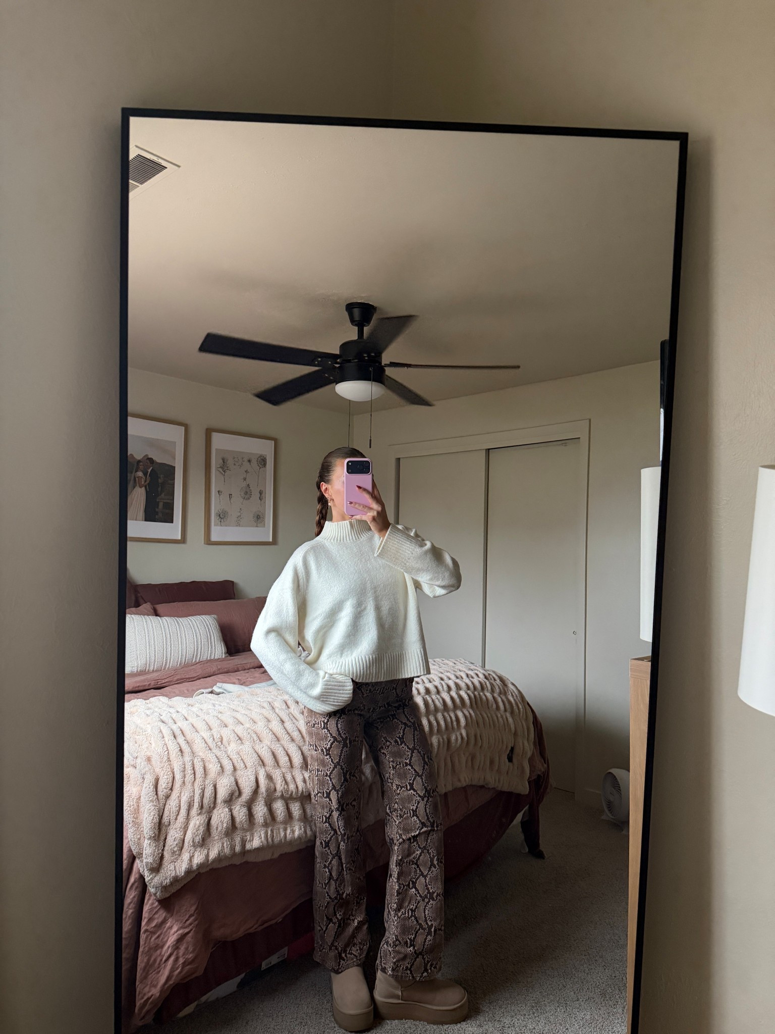wearing size medium in sweater ! 