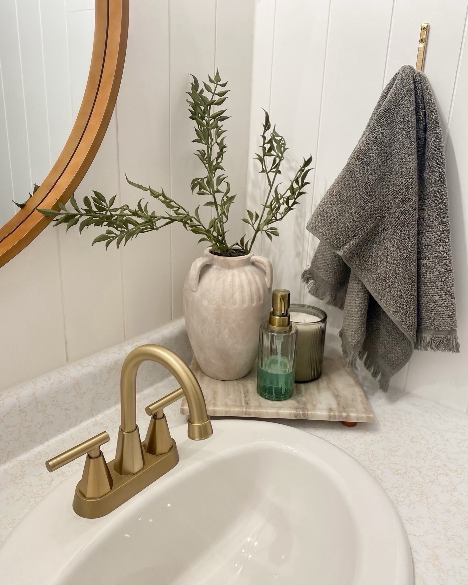 ✨Spring Bathroom Refresh ✨amazon bathroom refresh, brass gold knobs, gray cabinets, master bathroom, bathroom remodel, vintage rug, vintage runner, bathroom towel, hand towel, gold faucet, sink faucet, landscape art, glass canister,amazon prime sale


#LTKSaleAlert #LTKSeasonal #LTKHome