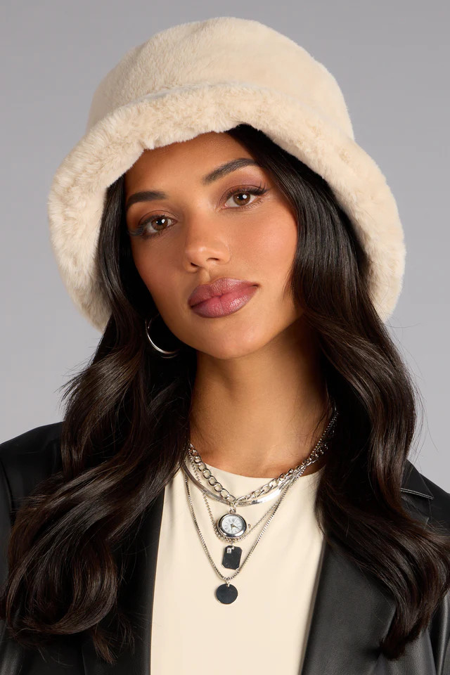 Chilly Season Faux Fur Bucket Hat | Windsor Stores