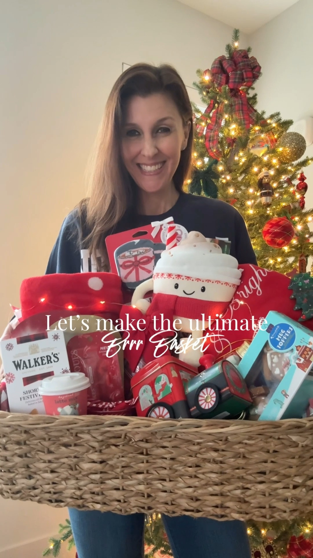 This is your sign to make a Brrr basket for your mom, bestie, and I won’t tell if you keep it all for yourself! ❄️
I loaded up this basket with all the cozy things! From the cutest sweater to hot cocoa and marshmallows, win big with this ultimate Brrr basket this holiday season! 