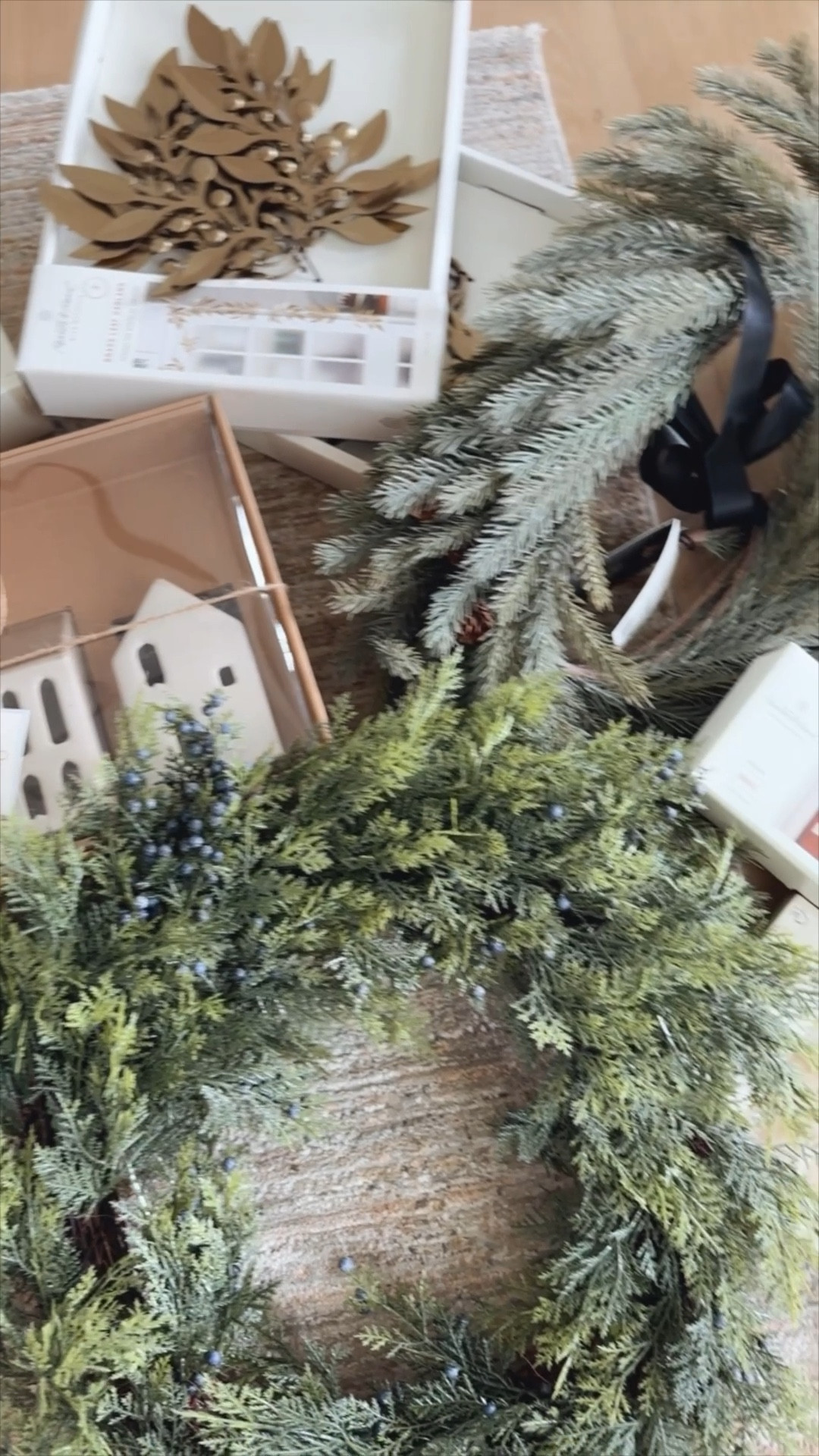 This is what I would buy from the Target holiday line. Grab them while they’re in stock!



#LTKHoliday #LTKhome #LTKSeasonal