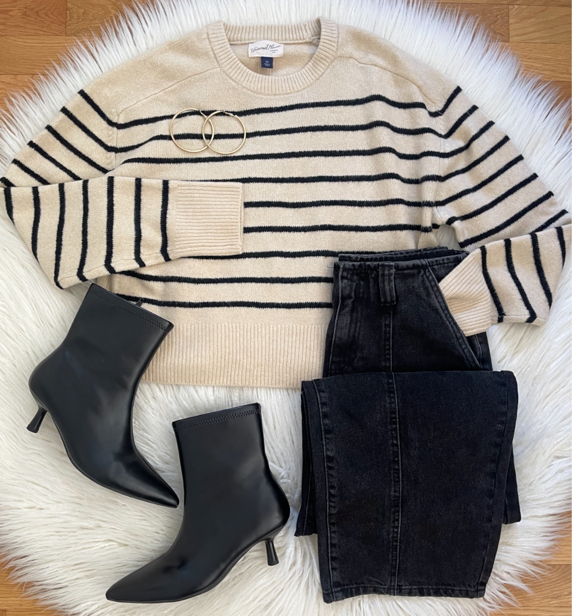 Cozy Knit Sweaters are on sale for $17.50 and come in 9 colors!  These popular Barrel Jeans are on sale for $28!  Target Circle Week ends tomorrow so grab while you can! 🎯

#LTKFindsUnder50 #LTKSaleAlert #LTKStyleTip