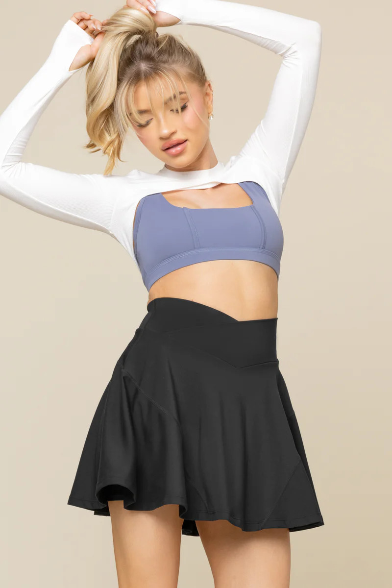 Crisscross Hourglass® Twirl Skort (Longer) - Black | POPFLEX